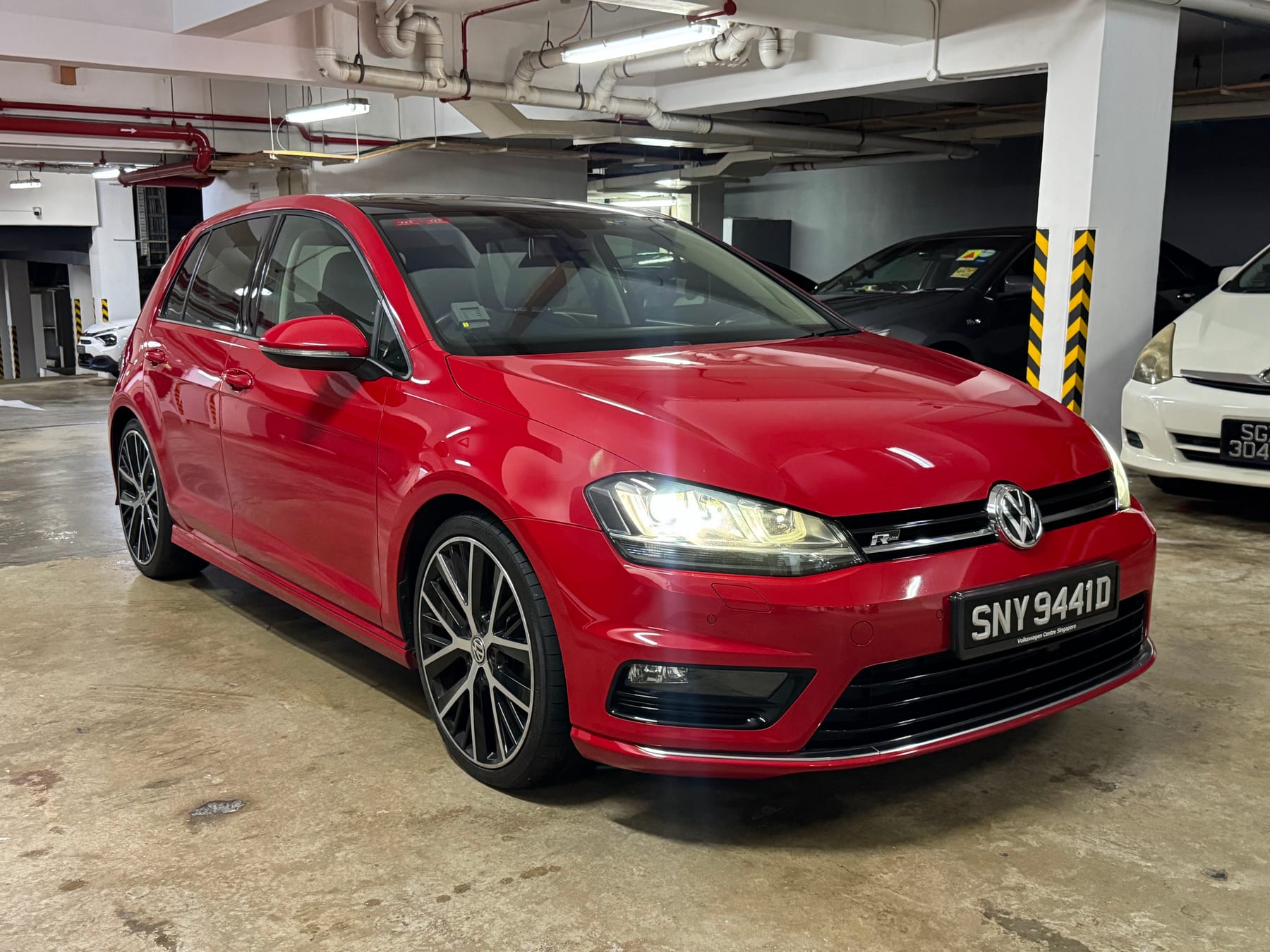 2016 Volkswagen Golf, image 1