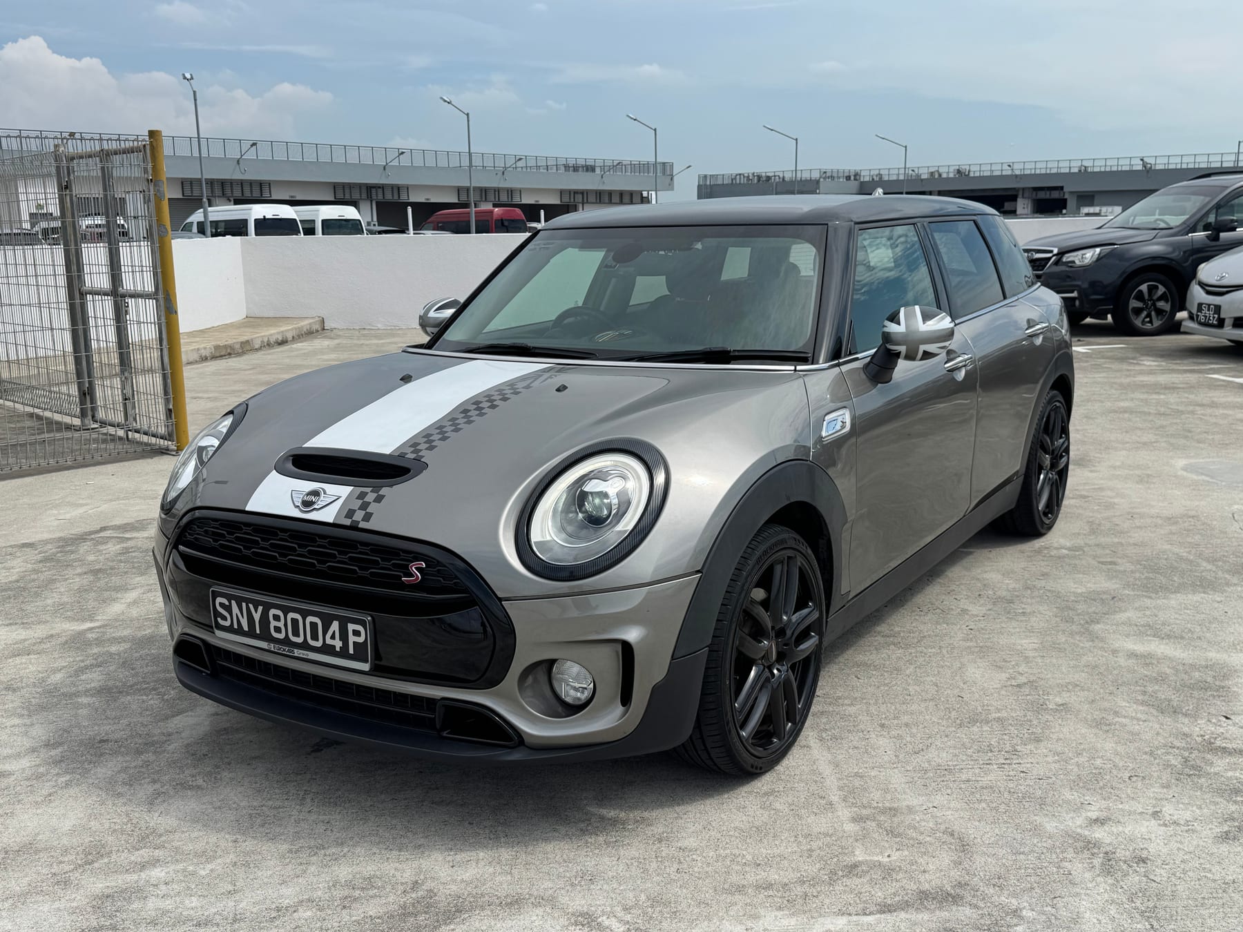 2016 MINI Cooper Clubman S, image 1