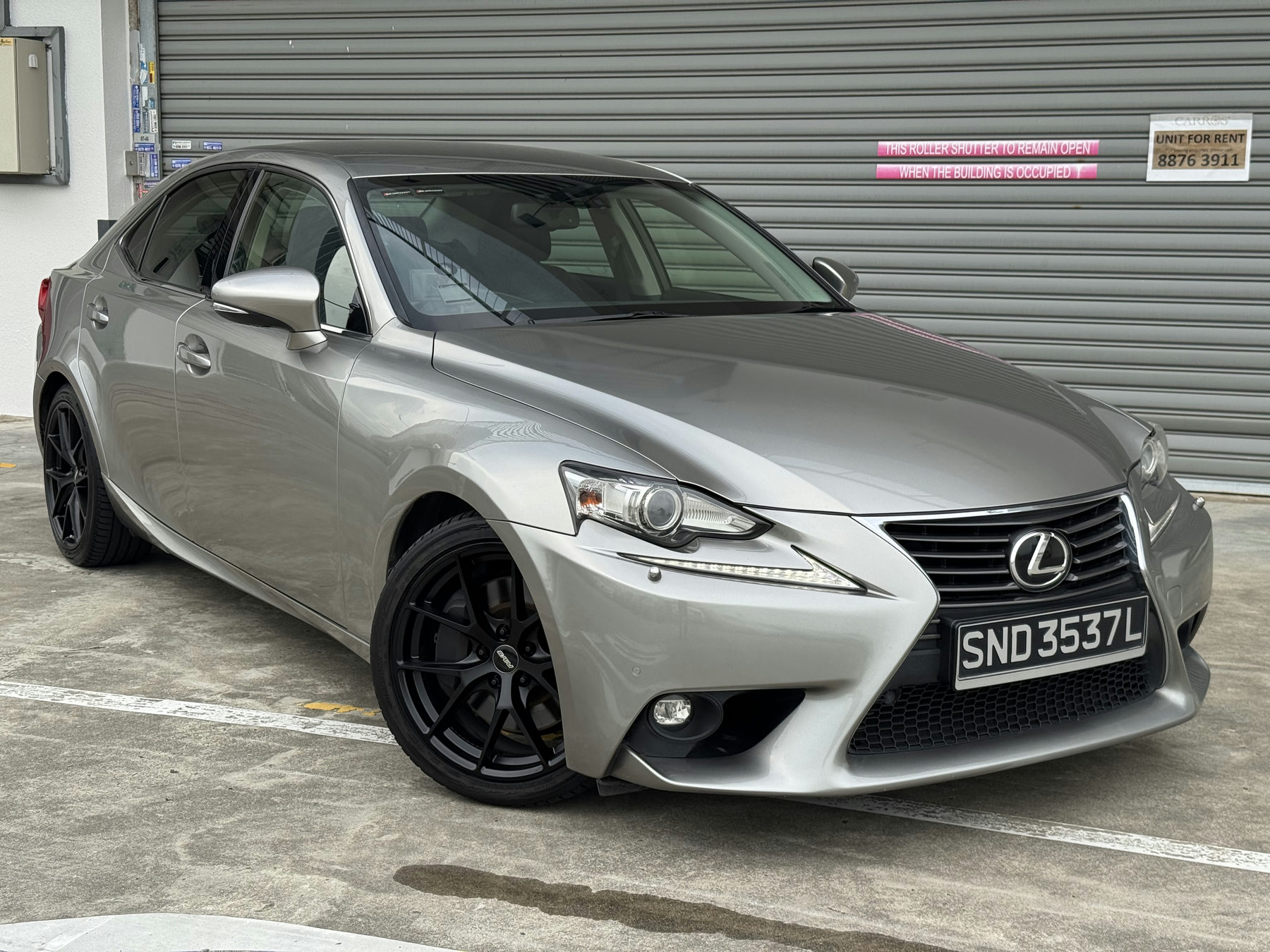 2016 Lexus IS, image 1