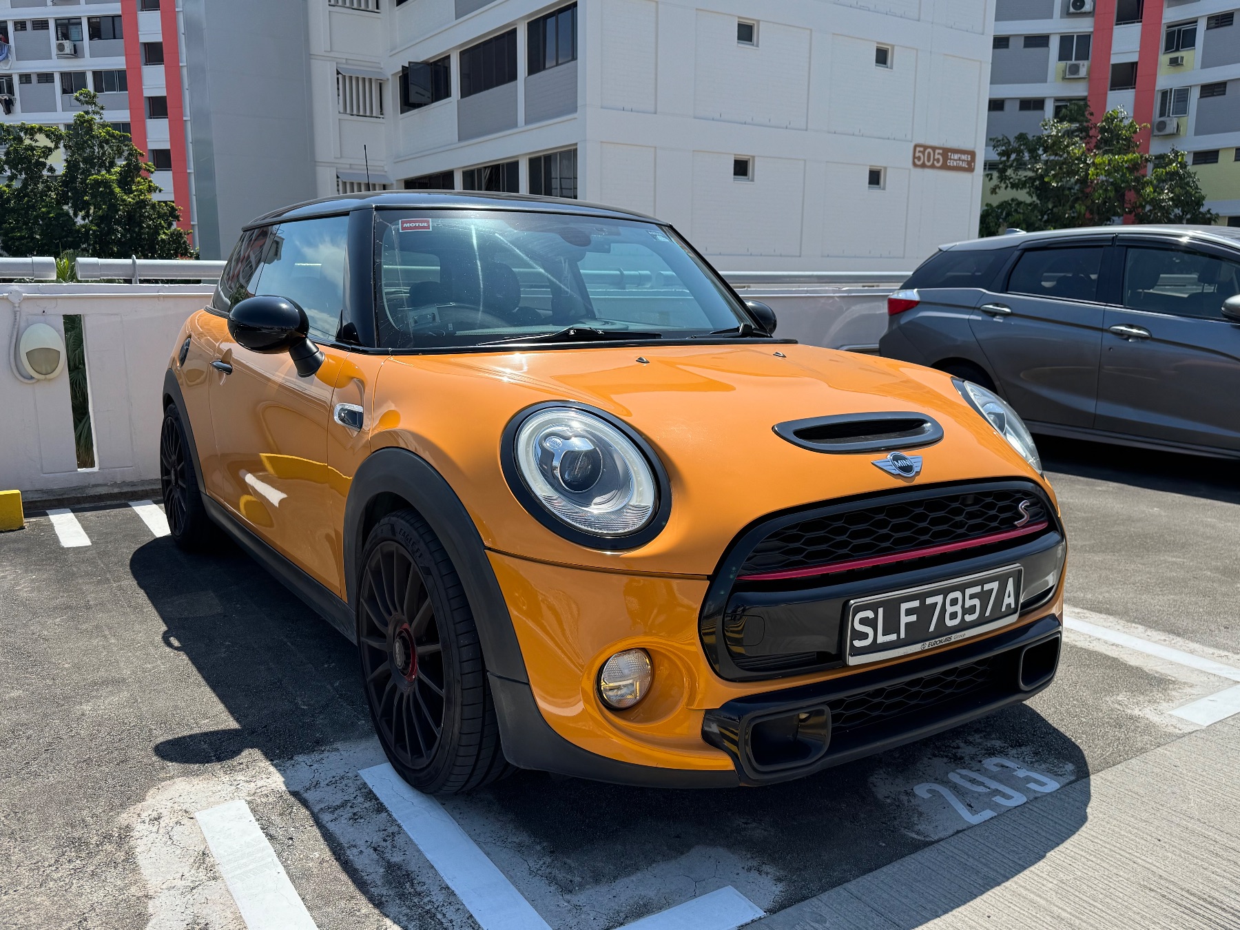 2016 MINI Cooper, image 1