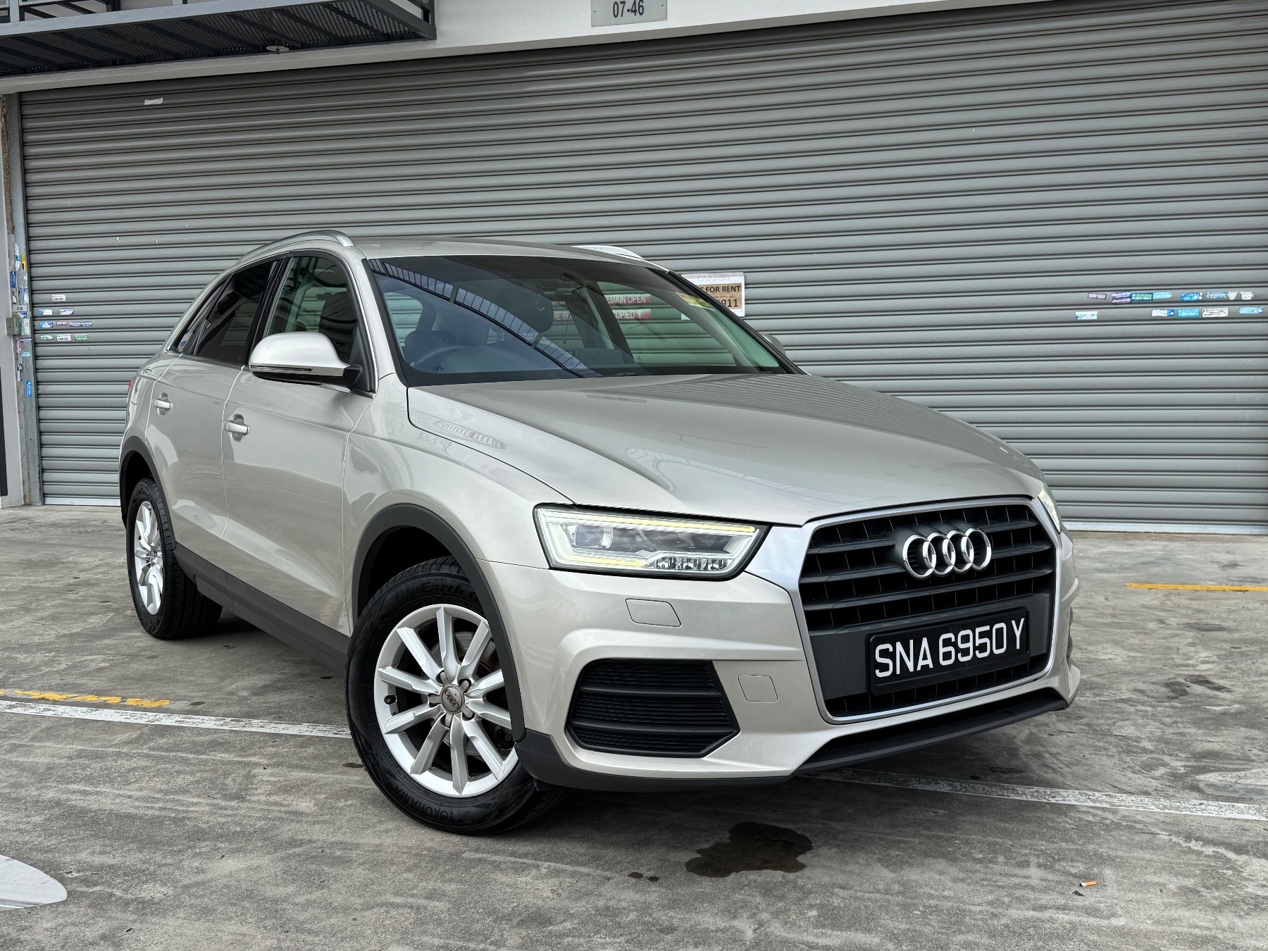 2016 Audi Q3, image 1