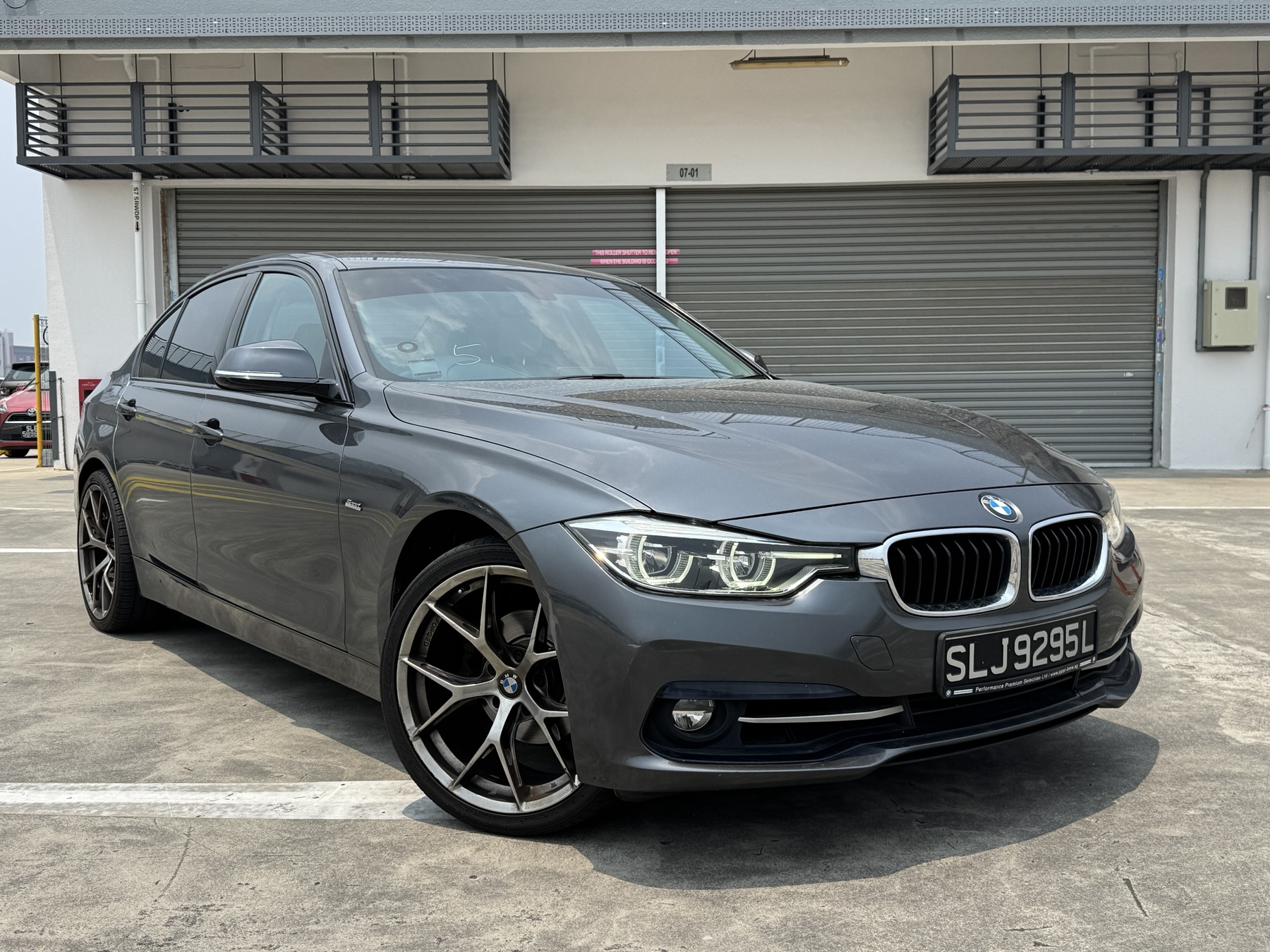 2016 BMW 3 Series, image 1
