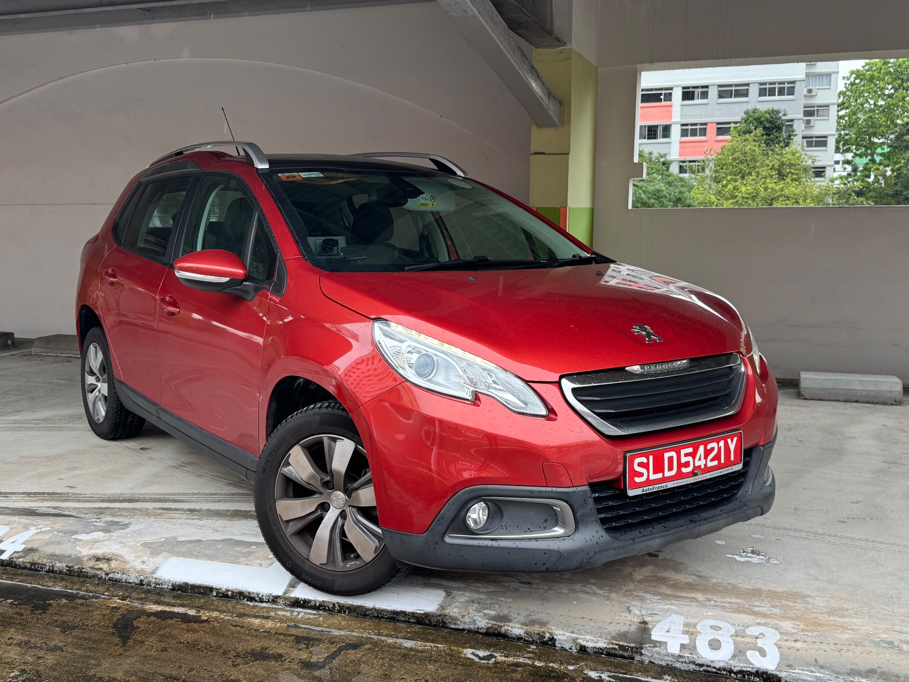 2016 Peugeot 2008, image 1